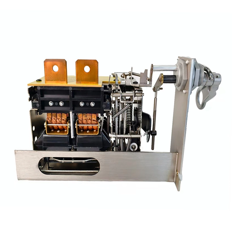Pemutus sirkuit CSP 700A fase tunggal 167KVA melengkung wajah depan